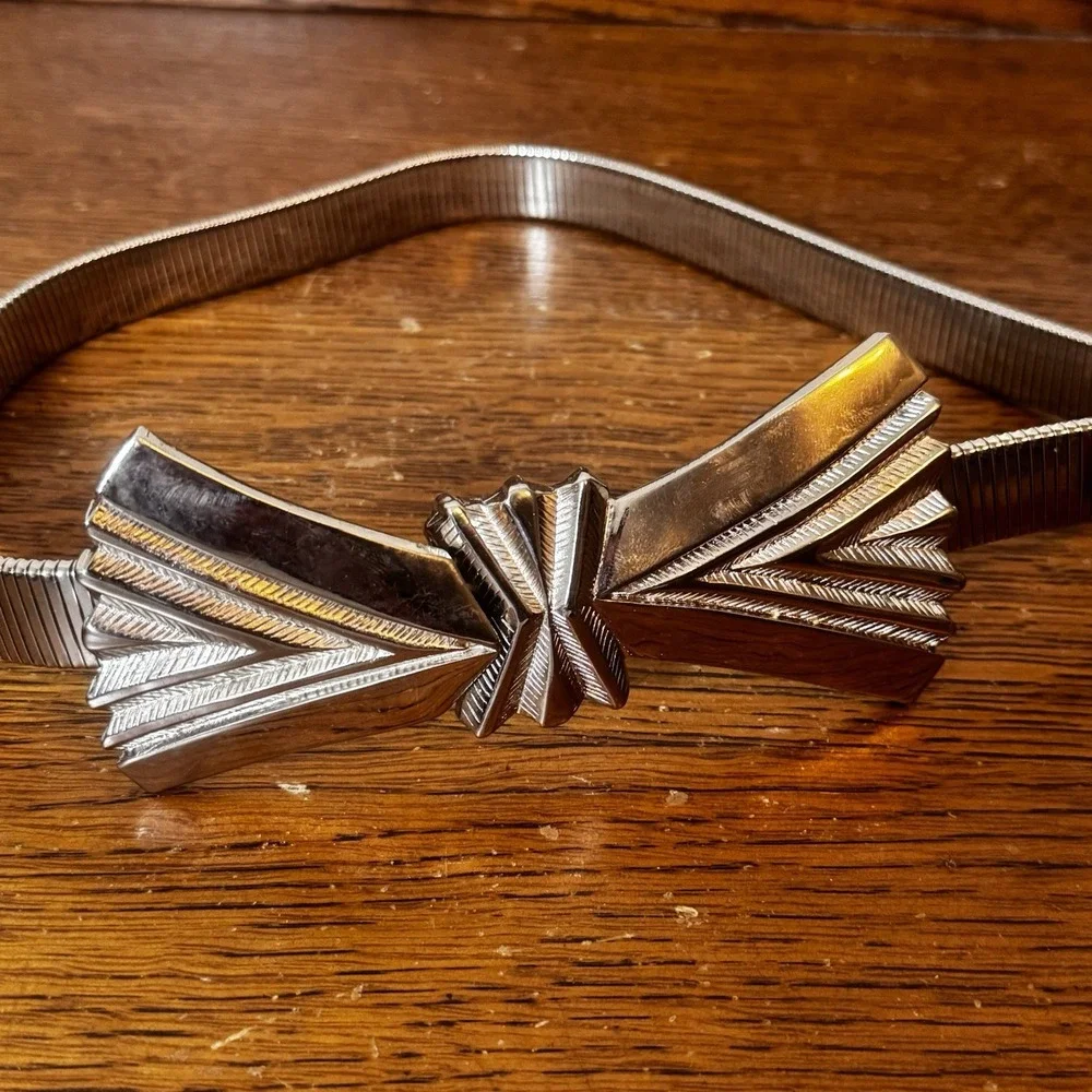 Vintage Accessocraft NYC Silver Tone Stretch Belt Art Deco Buckle